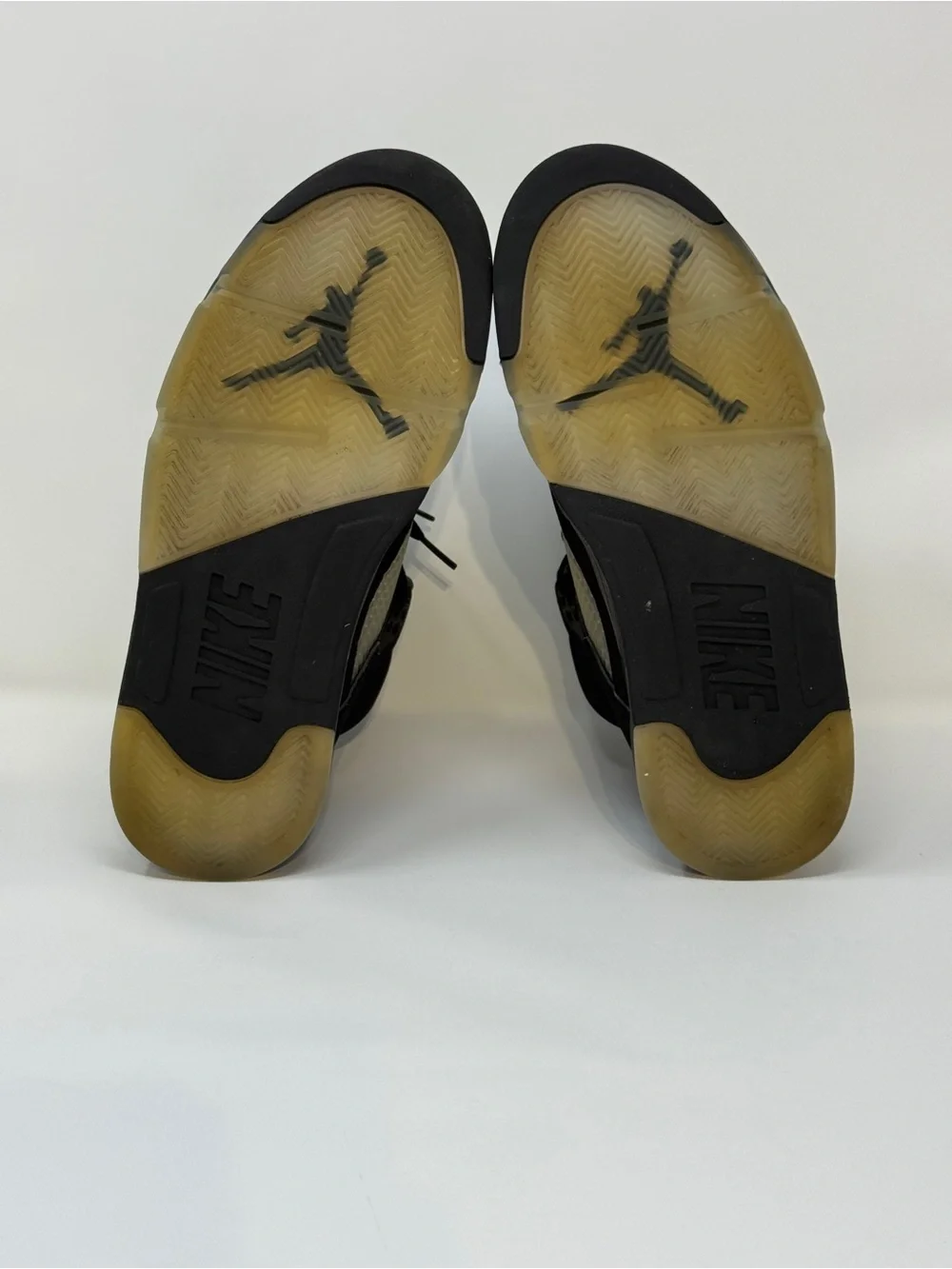 Size 8.5- Air Jordan 5 Black Metallic Sneakers 845035-003